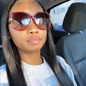 Meet your Posher, Nieemah